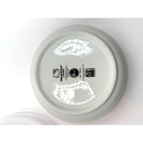 Hello Kitty Ceramic Bowl With Lid - Picture 4 of 4